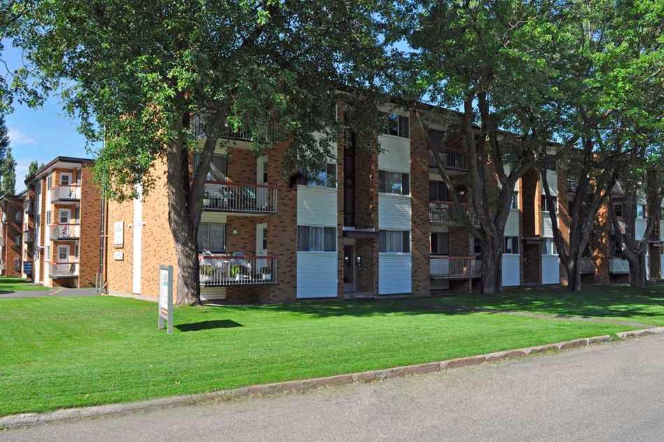 Place Bourgogne-L'Heureux - 1