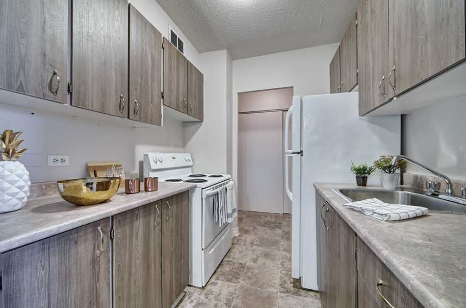 Notre-Dame-de-Grâce Le 6550 #6550 604 - 1