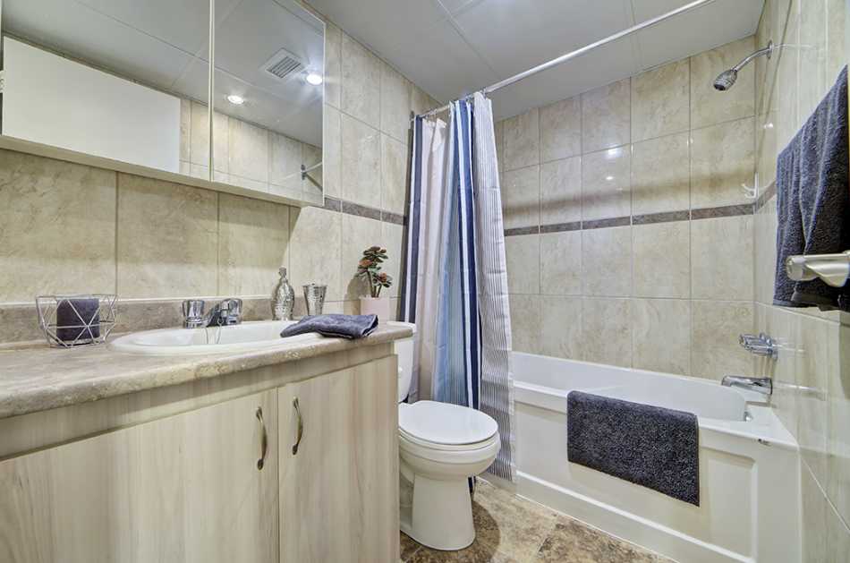 Notre-Dame-de-Grâce Le 6550 #6550 215 - 5