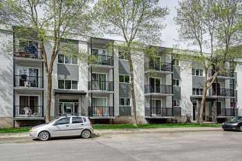 Place 2e Avenue photo 2