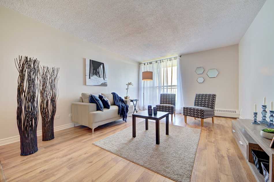 Côte St-Luc Le Oakridge #5795 205 - 2