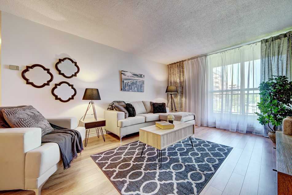 Côte St-Luc Le Oakridge #5795 205 - 3