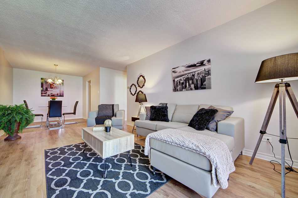 Côte St-Luc Le Oakridge #5795 205 - 4