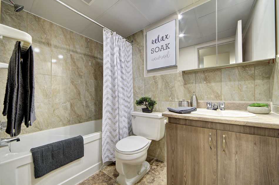 Pierrefonds Le Lalande #9880 412 - 3