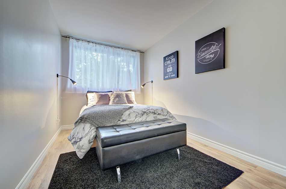 Pierrefonds Le Lalande #9860 425 - 5