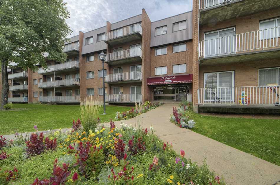 Pierrefonds Le Lalande #9860 405 1