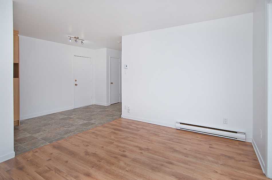 Québec Place 2e Avenue #2255 4 - 6