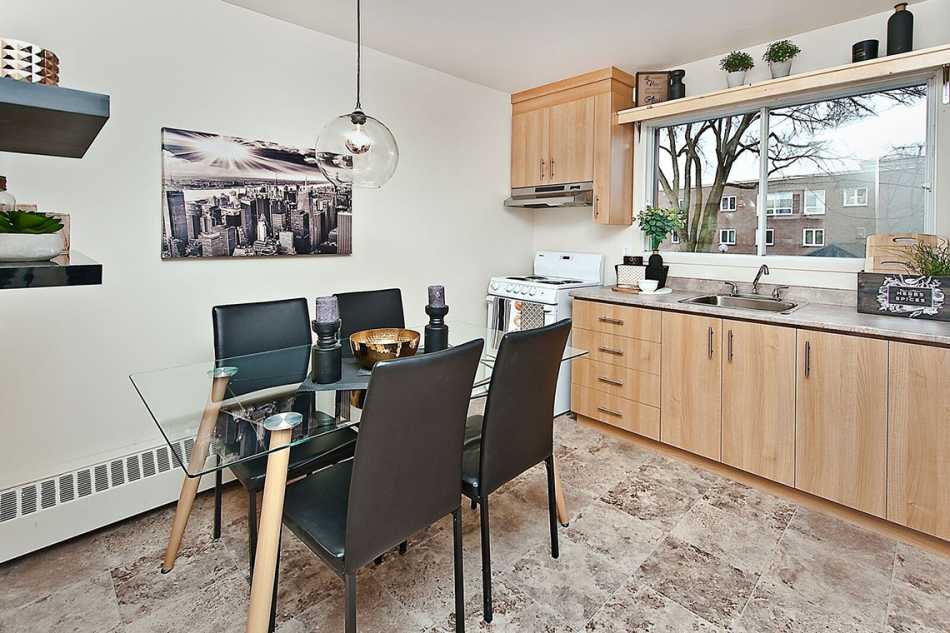 Ste-Foy (Cité-Universitaire) Place Belmont Haut #2176 101 - 1