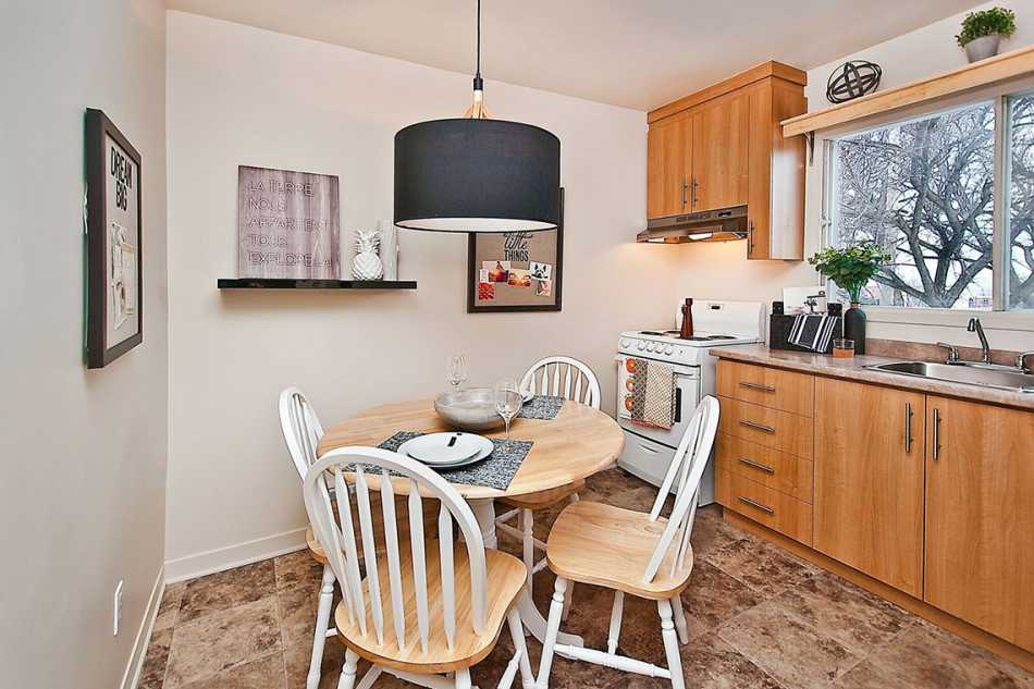 Ste-Foy (Cité-Universitaire) Place Belmont Haut #794 403 - 2